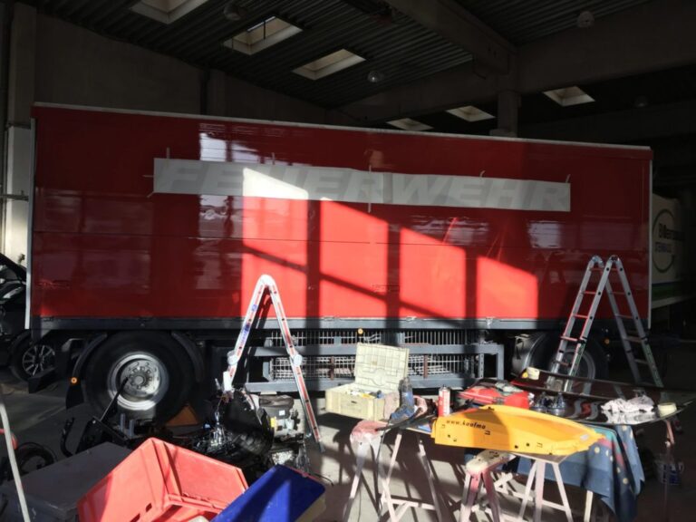 LKW-Anhänger Beschriftung Feuerwehr 3