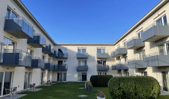 Milchglas Sichtschutzfolien fuer Balkone 6