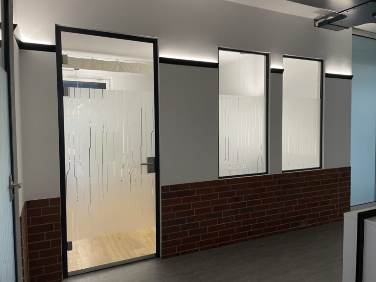 Sichtschutzfolie Büro Beschriftung 00009