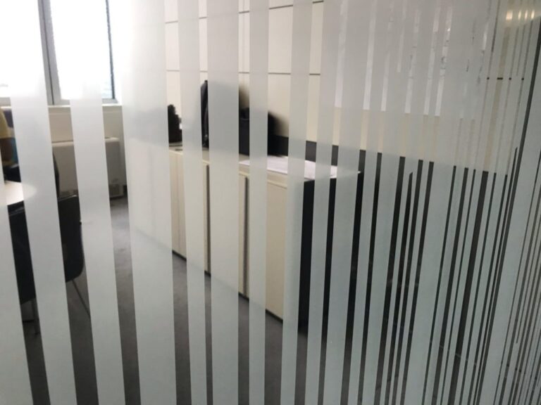 Sichtschutzfolie Büro Linz 5