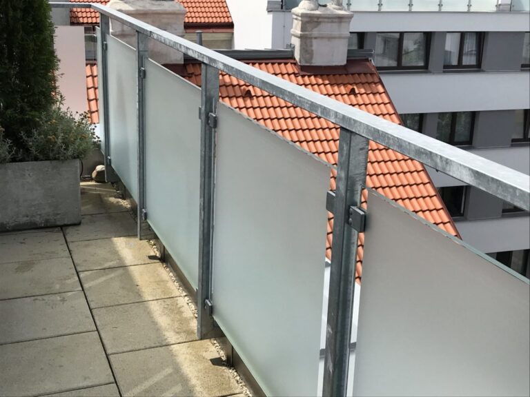 Sichtschutzfolie Glasgelaender 1