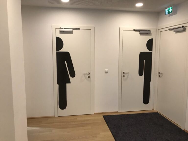 Sichtschutzfolien Beschriftung Büro 5