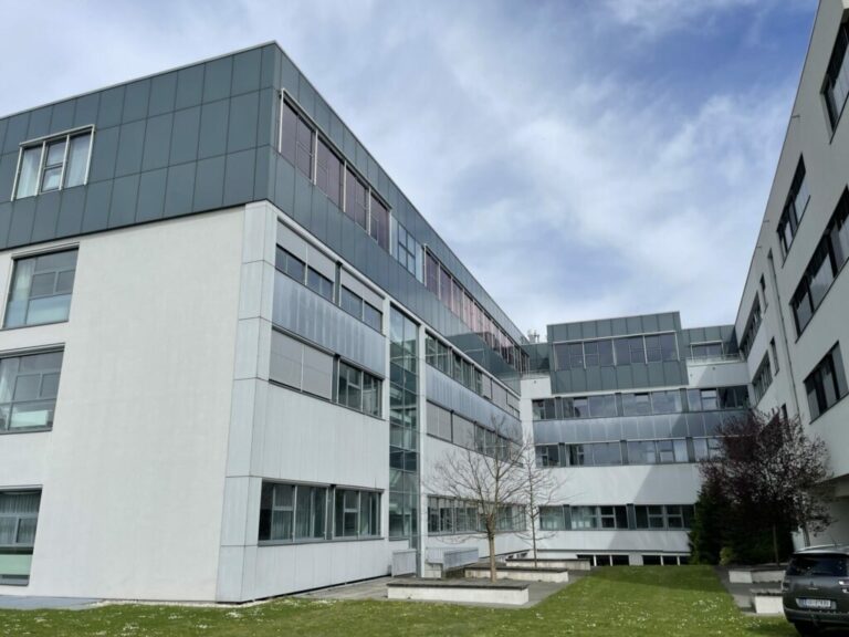 Sonnenschutz Europagymnasium Auhof Linz 2