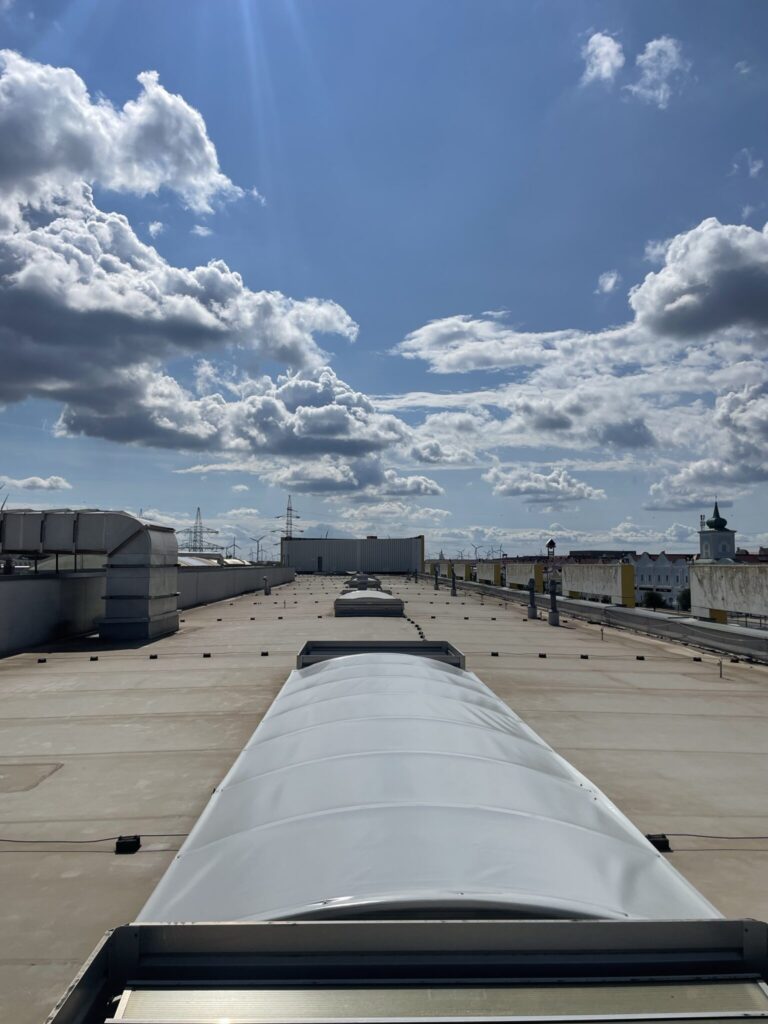 Sonnenschutzfolie Dachkuppel Parndorf 1