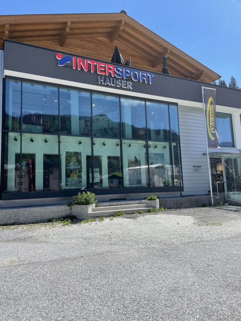 Sonnenschutzfolie Firma Intersport Hauser