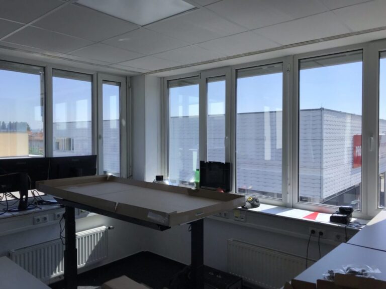 Sonnenschutzfolien Firmengebäude Asten 3