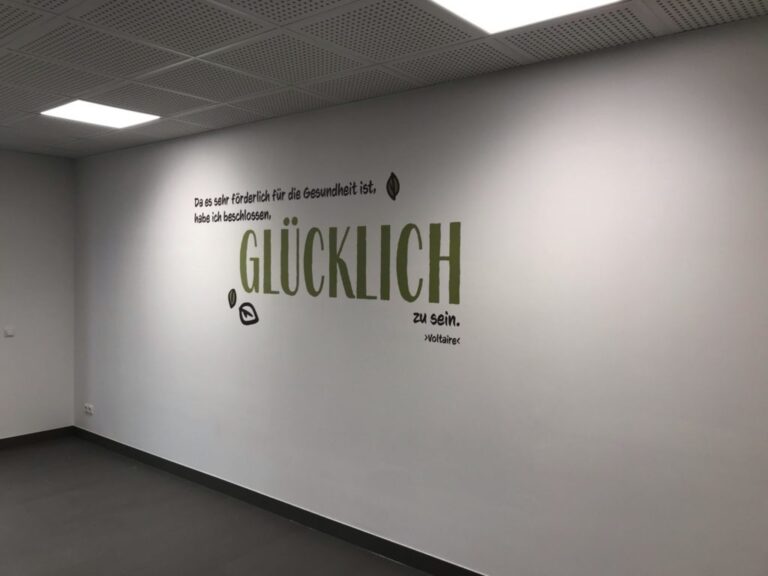 Wandgestaltung : Wandtattoo : Fassadenbeschilderung 9