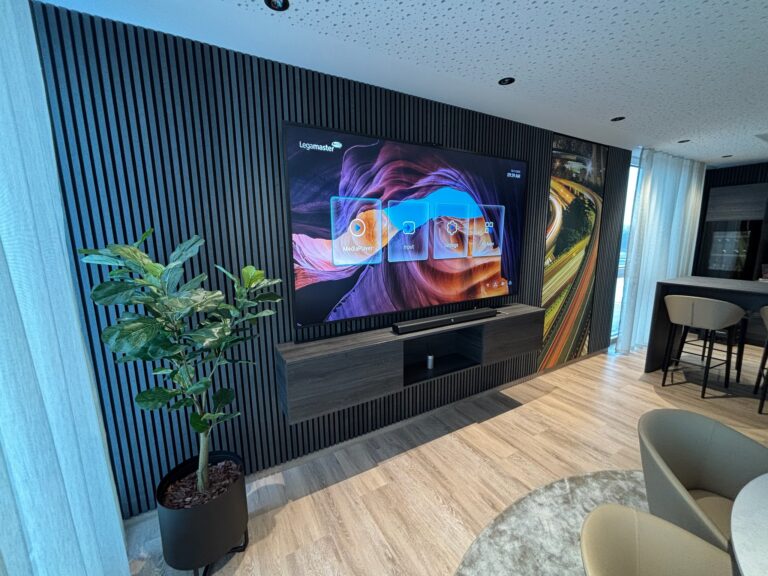 Akustikwand mit Spanrahmen bild digitaldruck Raumhoch